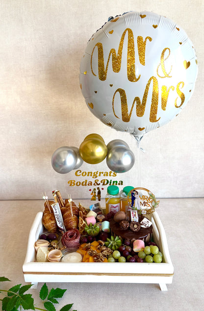 Royal couple anniversary Tray