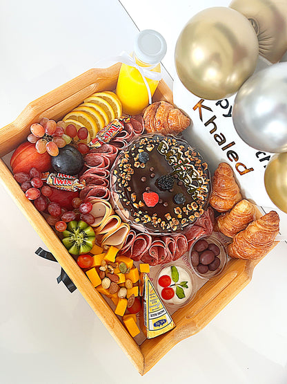 Royal Cheese Tray with a Cake