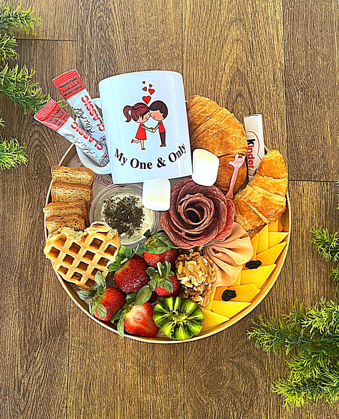 Round cheese tray with Mug