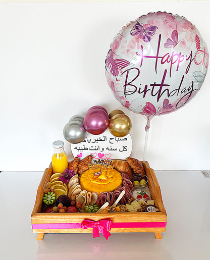 Royal Cheese Tray with a Cake