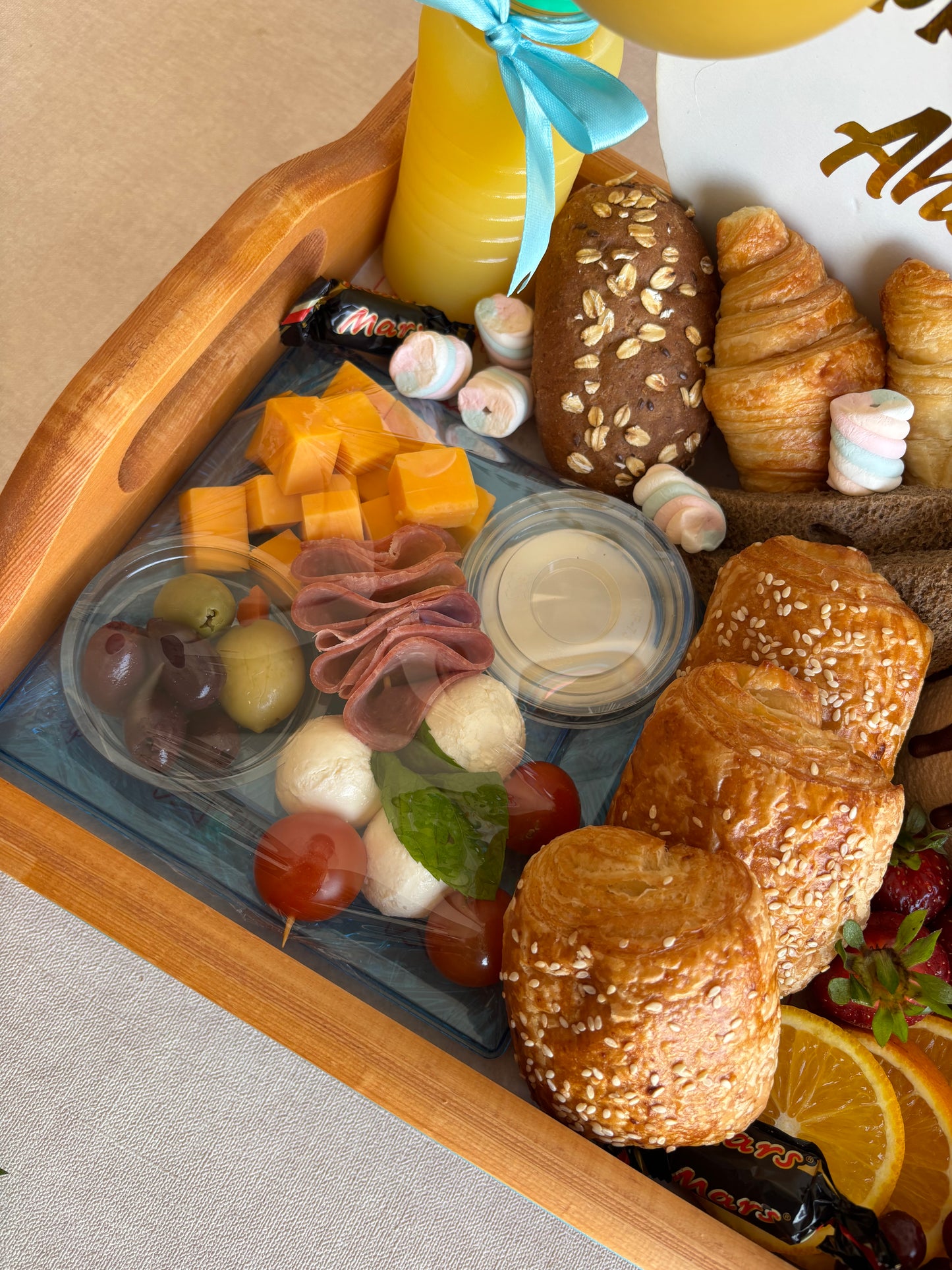 Royal Classic Breakfast Tray